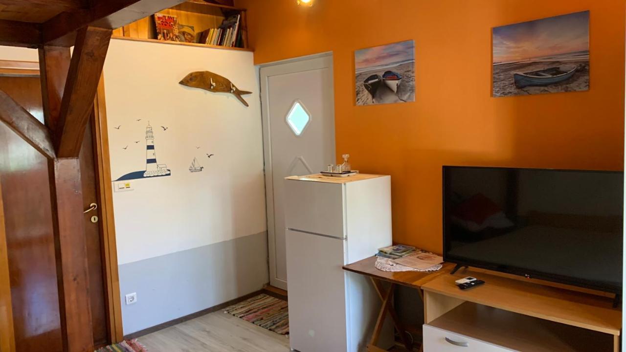 Apartment Lid Омиш Экстерьер фото